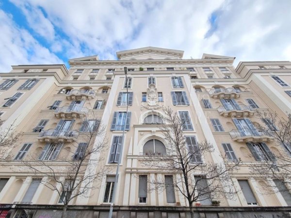 appartamento in vendita a Roma in zona Appio Latino