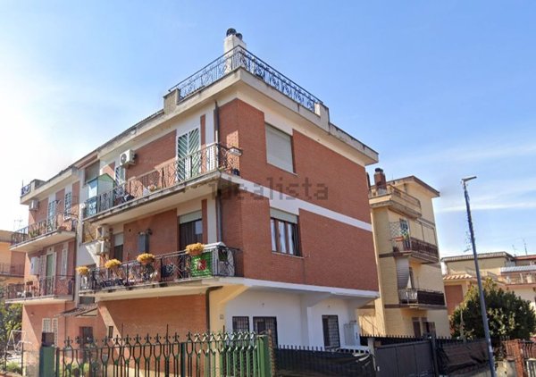 appartamento in vendita a Roma in zona Borghesiana