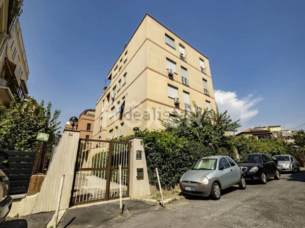 appartamento in vendita a Roma in zona Torrevecchia