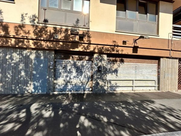 locale commerciale in vendita a Roma in zona Ostia