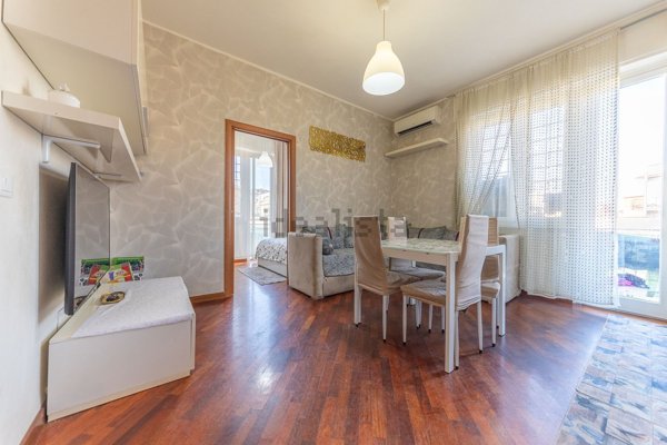 appartamento in vendita a Roma in zona Torre Angela