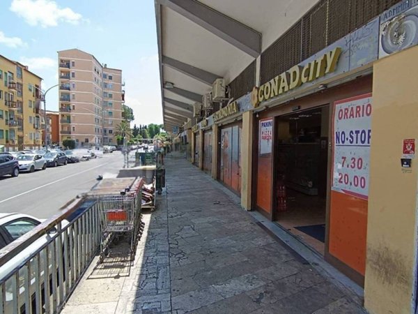 negozio in vendita a Roma in zona Ostiense