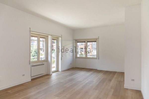 appartamento in vendita a Roma in zona Tor di Quinto