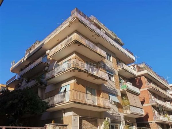 appartamento in vendita a Roma in zona Torrevecchia