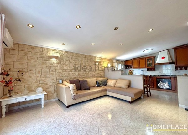 appartamento in vendita a Roma in zona Finocchio