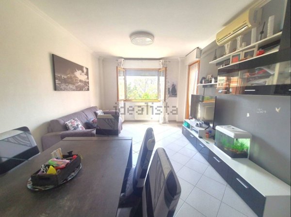 appartamento in vendita a Roma in zona Tor Bella Monaca