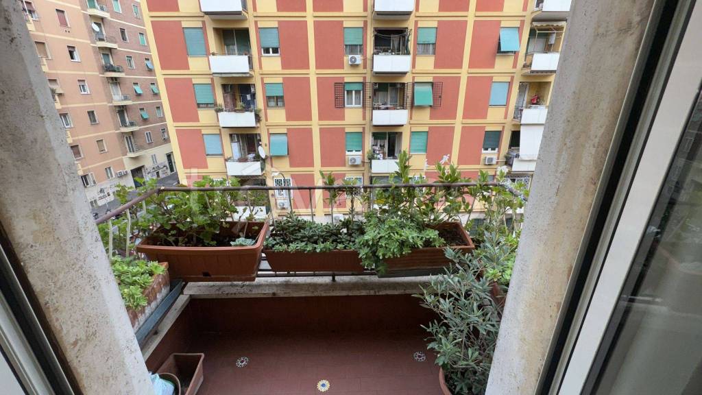 appartamento in vendita a Roma in zona Prenestino-Labicano