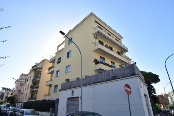 appartamento in vendita a Roma in zona Gianicolense