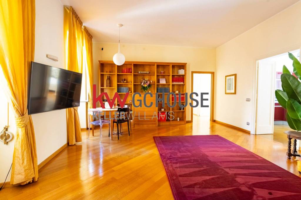 appartamento in vendita a Roma in zona Tuscolano