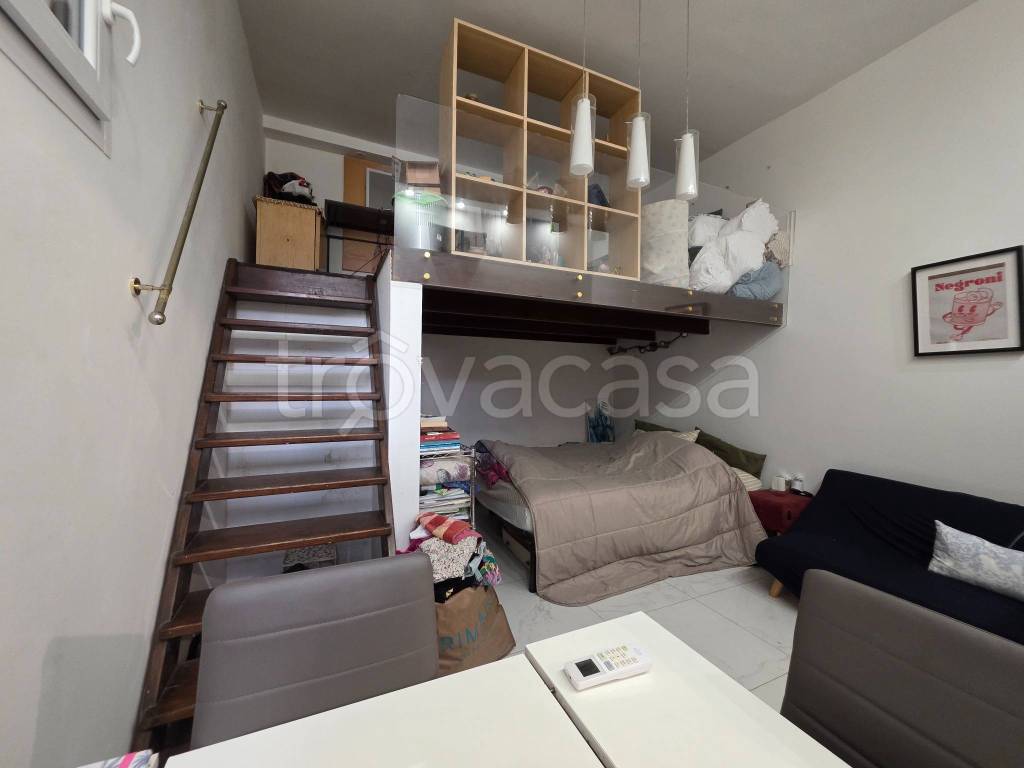 appartamento in vendita a Roma in zona Prenestino-Labicano