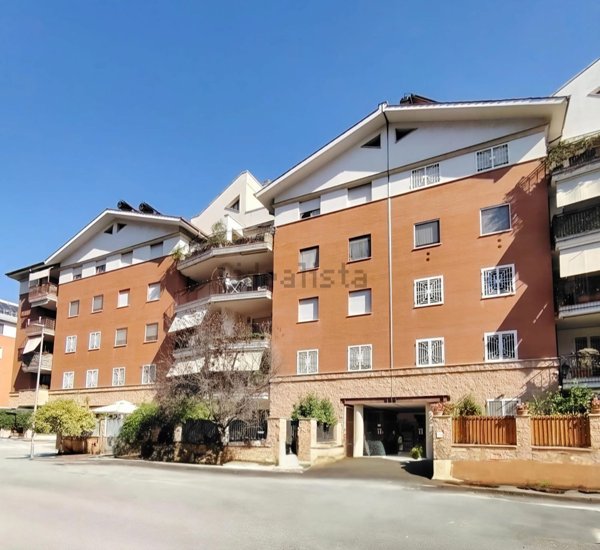 appartamento in vendita a Roma in zona Castel di Leva