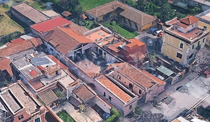 casa indipendente in vendita a Roma in zona Tuscolano