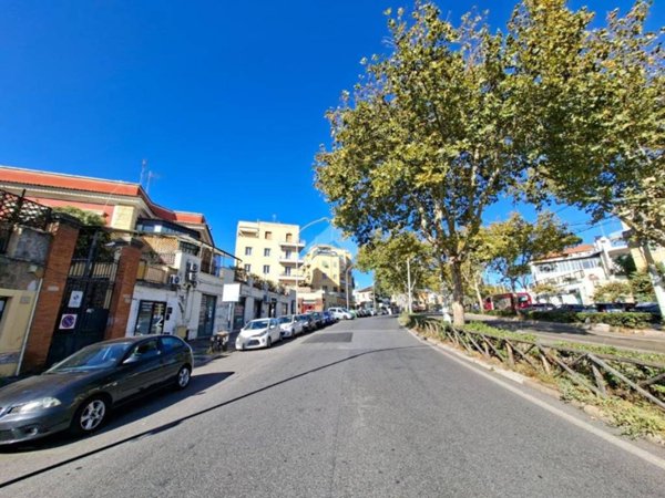 negozio in vendita a Roma in zona Gianicolense