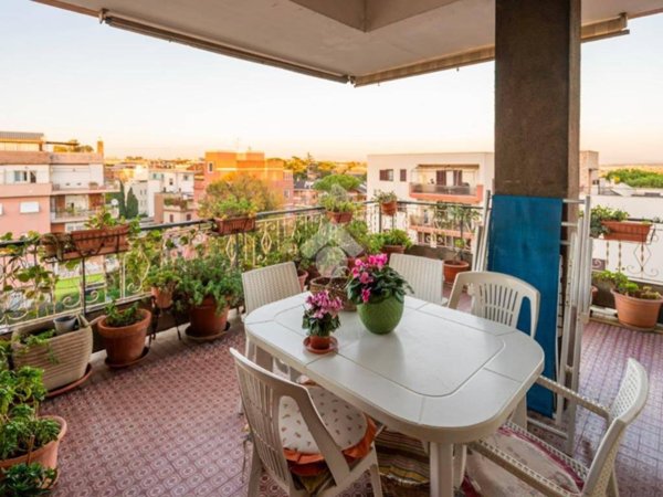 appartamento in vendita a Roma in zona Portuense