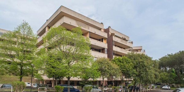 appartamento in vendita a Roma in zona Ostiense