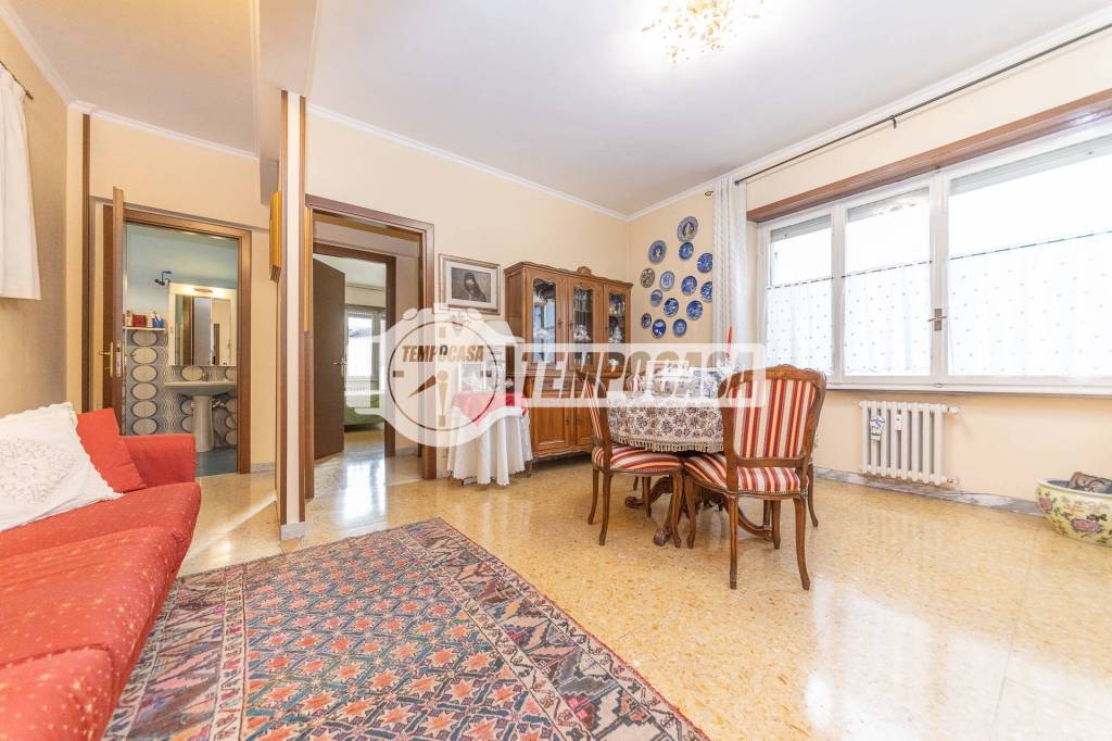 appartamento in vendita a Roma in zona Cinecittà