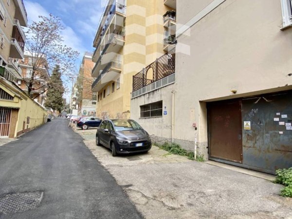 casa indipendente in vendita a Roma in zona Nomentano