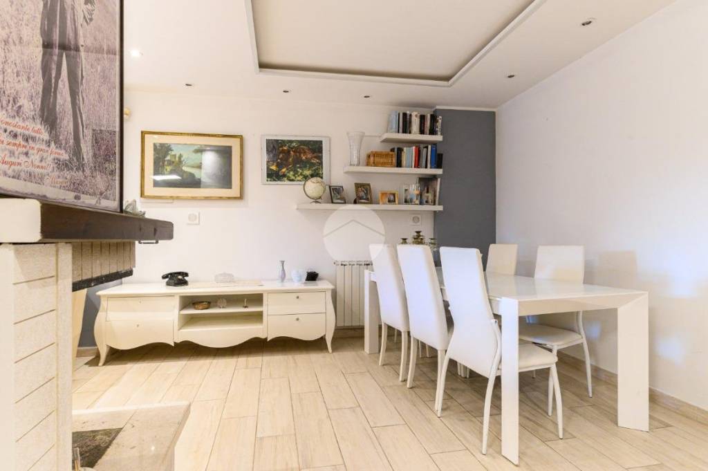 casa indipendente in vendita a Roma in zona Pantan Monastero