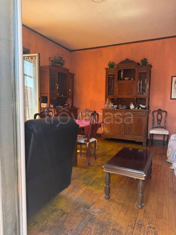 appartamento in vendita a Roma in zona Tomba di Nerone