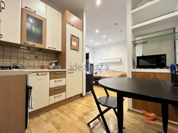 appartamento in vendita a Roma in zona Tuscolano