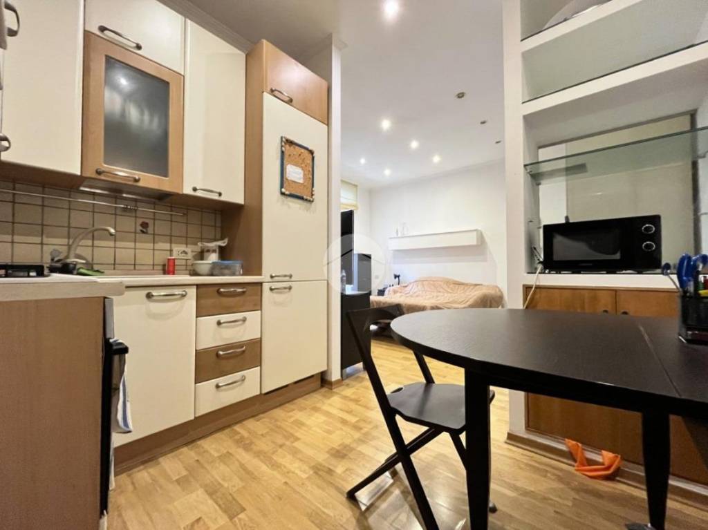 appartamento in vendita a Roma in zona Tuscolano