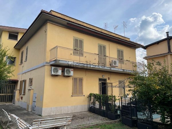 appartamento in vendita a Roma in zona Casal Morena