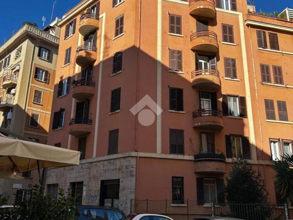 appartamento in vendita a Roma in zona Tuscolano