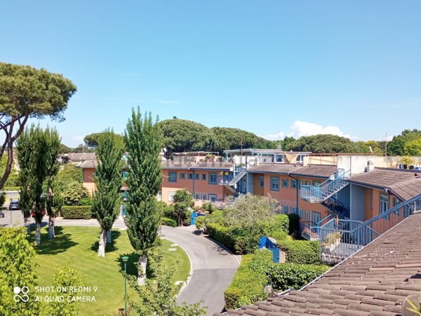 appartamento in vendita a Roma in zona Casal Palocco