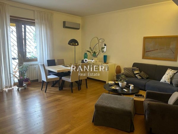 appartamento in vendita a Roma in zona Ardeatino