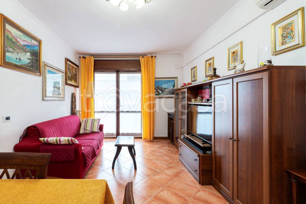 appartamento in vendita a Roma in zona Vitinia