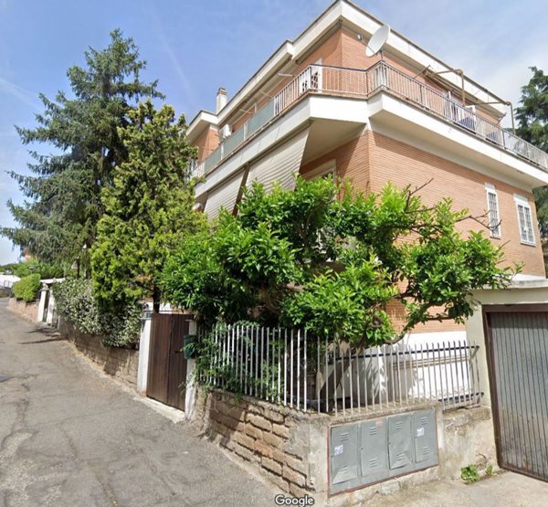 appartamento in vendita a Roma in zona Selva Candida