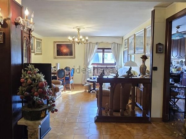 appartamento in vendita a Roma in zona Ostiense