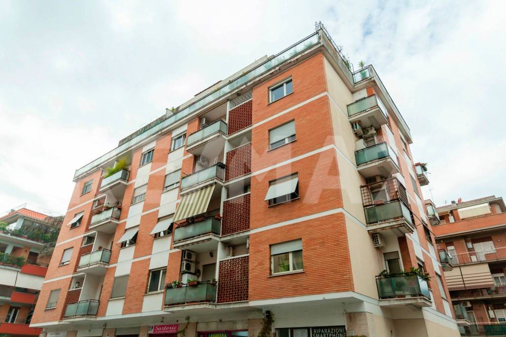 appartamento in vendita a Roma in zona Monte Sacro/Talenti