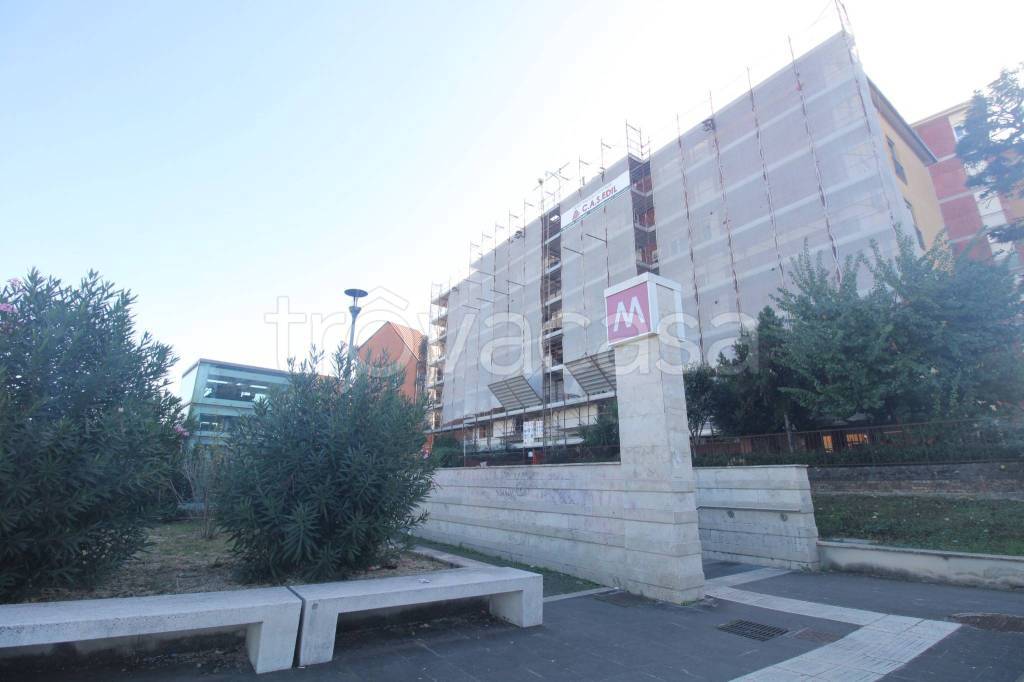 appartamento in vendita a Roma in zona Torre Spaccata