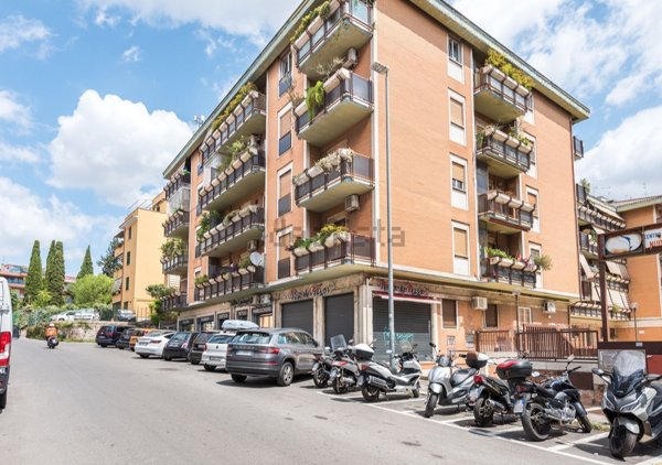 appartamento in vendita a Roma in zona Tuscolano