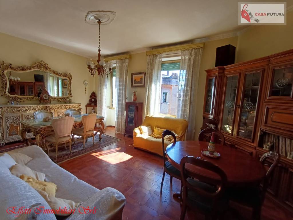 appartamento in vendita a Roma in zona Ostiense