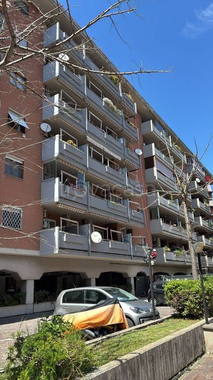 appartamento in vendita a Roma in zona Torrino