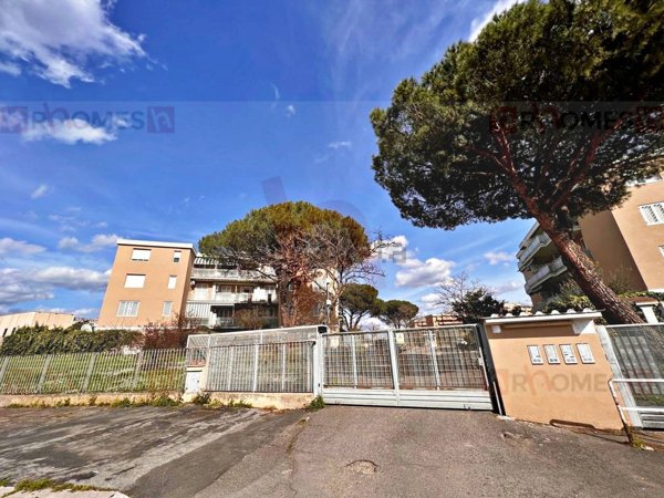 appartamento in vendita a Roma in zona Torre Maura