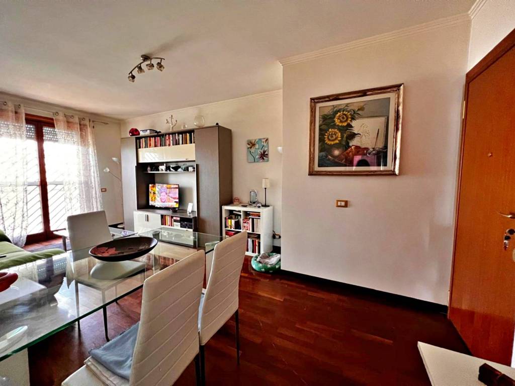 appartamento in vendita a Roma in zona Torre Maura