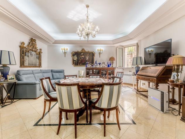 appartamento in vendita a Roma in zona Celio