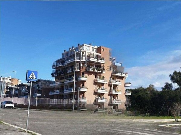 appartamento in vendita a Roma in zona Ostiense