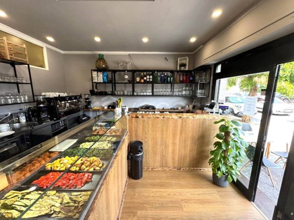 negozio in vendita a Roma in zona Ostia