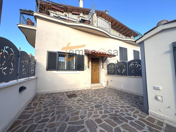 appartamento in vendita a Roma in zona Borghesiana