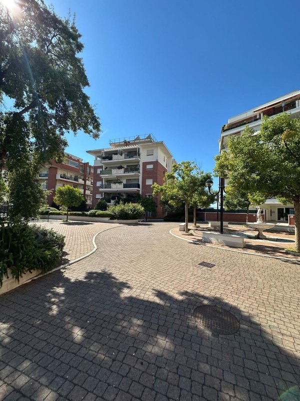 appartamento in vendita a Roma in zona Selva Candida