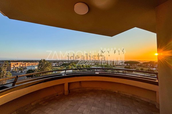 appartamento in vendita a Roma in zona EUR