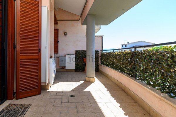 appartamento in vendita a Roma in zona Lunghezza