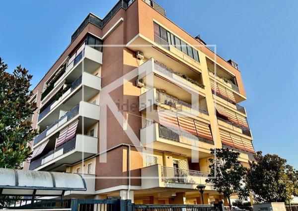 appartamento in vendita a Roma in zona Ponte di Nona