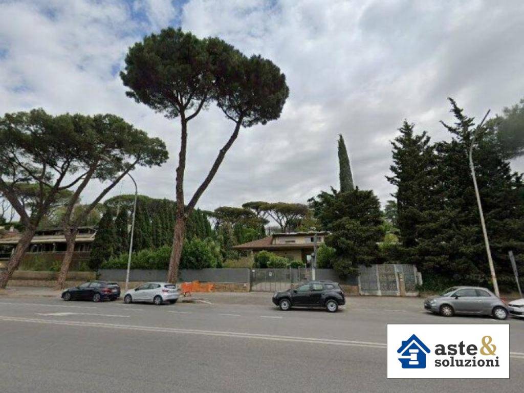 villa in vendita a Roma in zona EUR