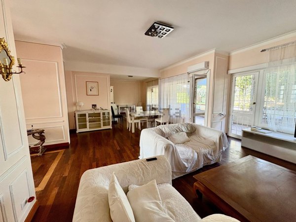 appartamento in vendita a Roma in zona Tomba di Nerone