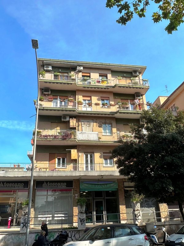 appartamento in vendita a Roma in zona Gianicolense